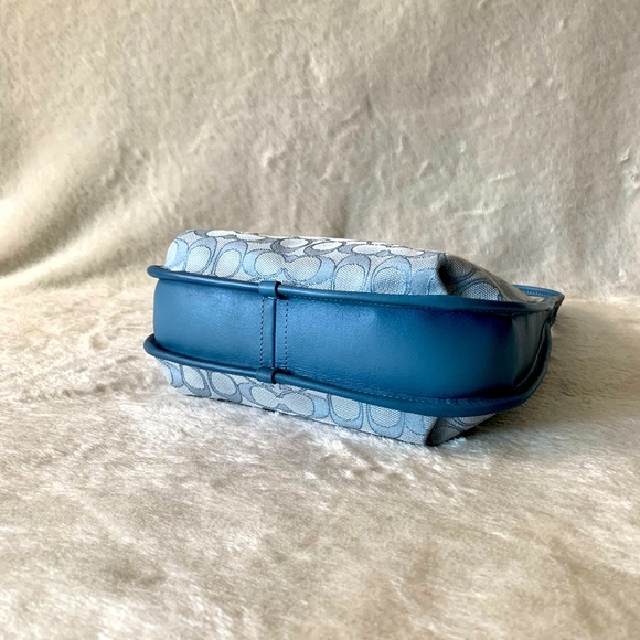 NWT Coach Ergo Signature Canvas Shoulder Bag - Picture 6 of 13